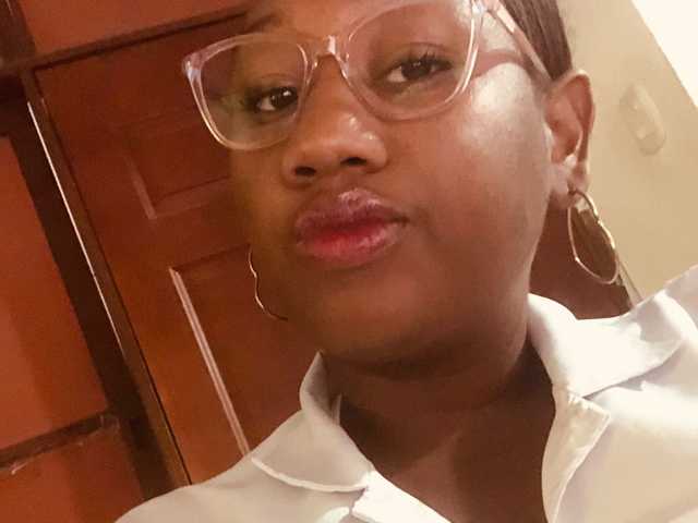 Profilio nuotrauka yourwife-anna