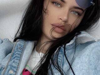 Erotinis vaizdo pokalbis GypsyGirl13