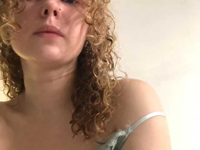 Nuotraukos YourXPoly Hey guys!:) Goal- #Dance #hot #pvt #c2c #fetish #feet #roleplay Tip to add at friendlist and for requests!