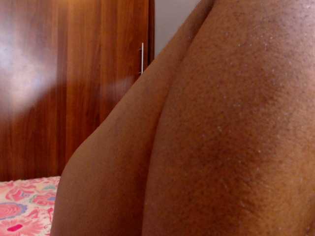 Transliacijos ekrano nuotraukos Yue