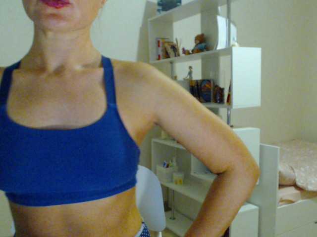 Nuotraukos yulialuckyx 222 tokens to see naked body