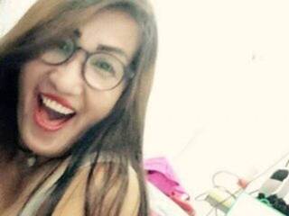 Erotinis vaizdo pokalbis yvette2016