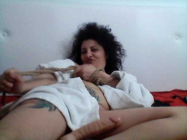Nuotraukos yvona78 Hello in my room!Let*s have fun together![none] CUM SHOW!**new**latina**show**boobs**puseu