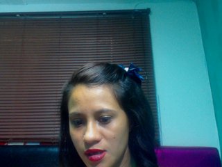 Nuotraukos zara-sophia hi my guys welcome to my room send me tips for my luch is on for multiorgasmic