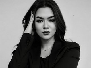 Erotinis vaizdo pokalbis ZeinaSexx