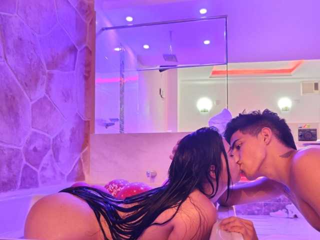 Profilio nuotrauka ZoeAndAdam