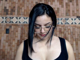 Nuotraukos ZoeBennett Hi, guys. Good day❤* This is my first day ,let's have fun, guys. - Multi Goal: Every 444 goal's: CUMSHOW ❤* #lovense #toy #dildo #ass #latina #bigtits #bigboobs #bigass #blowjob