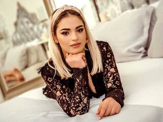 Erotinis vaizdo pokalbis ZoeyBlanche