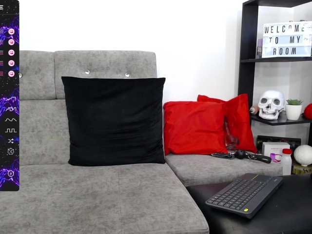 Transliacijos ekrano nuotraukos ZoeyRogers