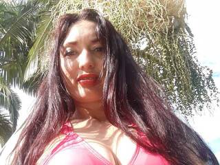 Erotinis vaizdo pokalbis ZORAIDAHOTDIR