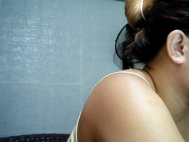 Nuotraukos zyna6914 hello guy welcome to my room help me soem token guyz thank you for all help guyz...